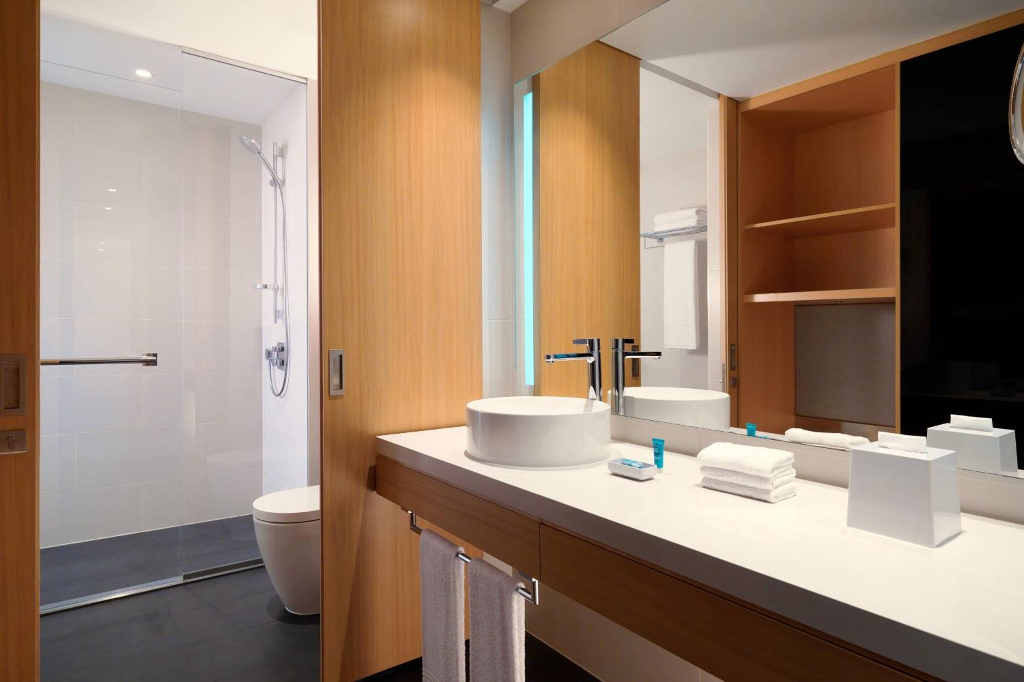 Aloft Creek Hotel Dubai