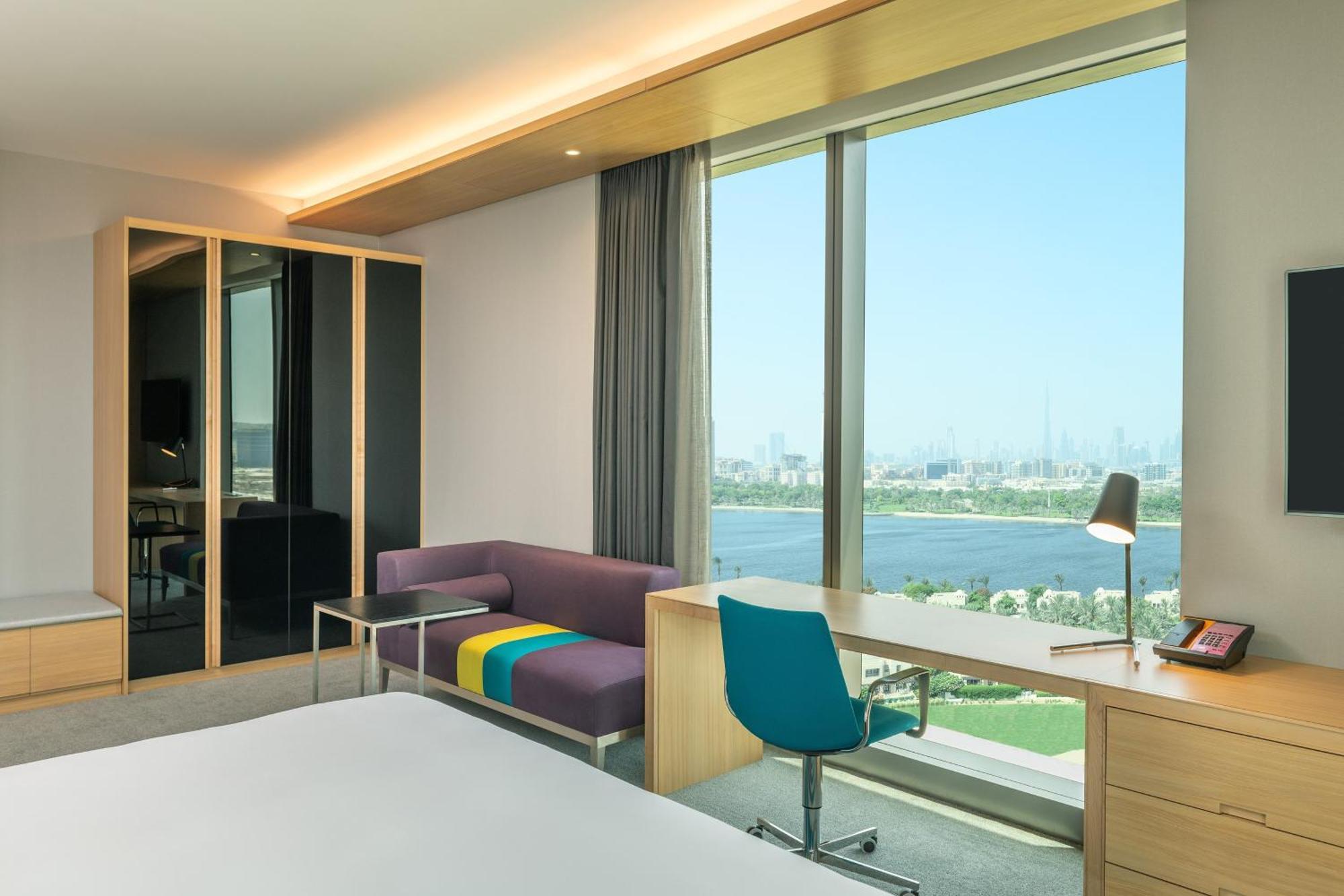 Aloft Creek Hotel